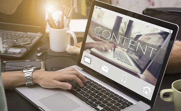 person-reading-8-content-marketing-tips-in-2019