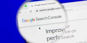 person looking up how to use google search console