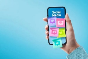 social media on mobile
