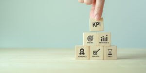 effective and smart key performance indicators (KPIs) to measure and evaluate progress